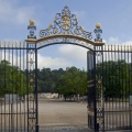 Grille de l'entrée principale (2140 visites) Jardins de la Fontaine ( NIMES ) Grille de l'entrée principale