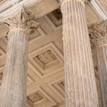 Décoration à la Maison Carrée