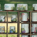 Étagère de pots décorés (1345 visites) Élodie Catania
04100 Manosque
Site : https://www.elodiecataniaceramique.com/ Étagère de pots décorés