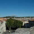 Vue sur la ville du haut des gradins