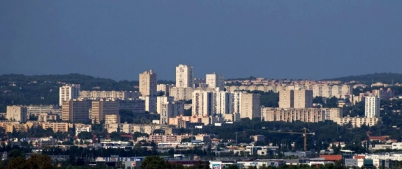 Vue sur les quartiers Ouest de Nîmes